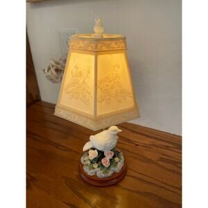 Hour Of Power Christian verses vintage 2003 Mini Dove floral lamp